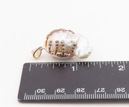 925 Sterling Silver Vintage Pendant Mother Of Pearl With Holding Crab  PT26189