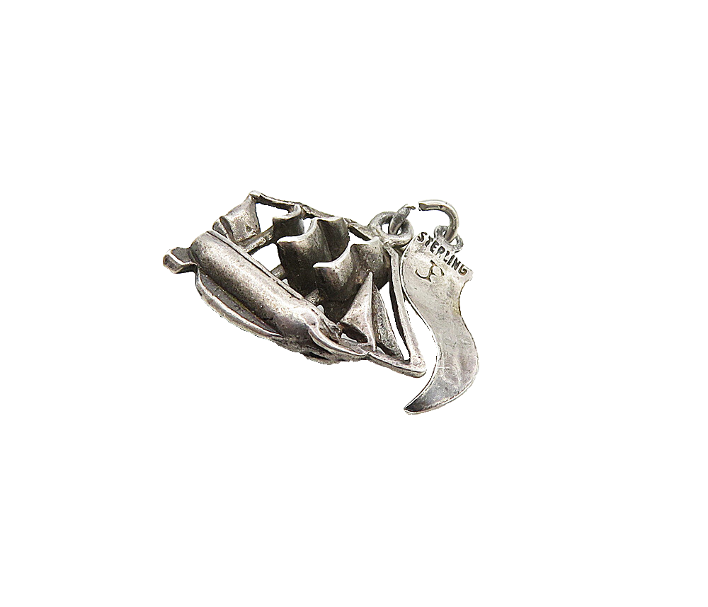 925 Sterling Silver  Vintage Petite Dark Tone Sail Boat Motif Pendant  PT6805