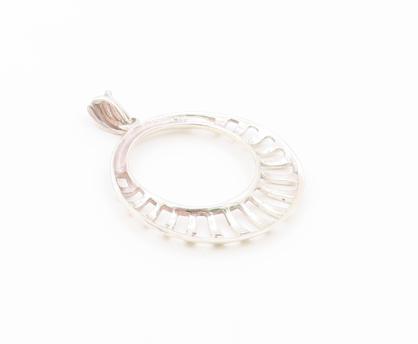 925 Sterling Silver  Vintage Shiny Cutout Open Circle Drop Pendant  PT19723