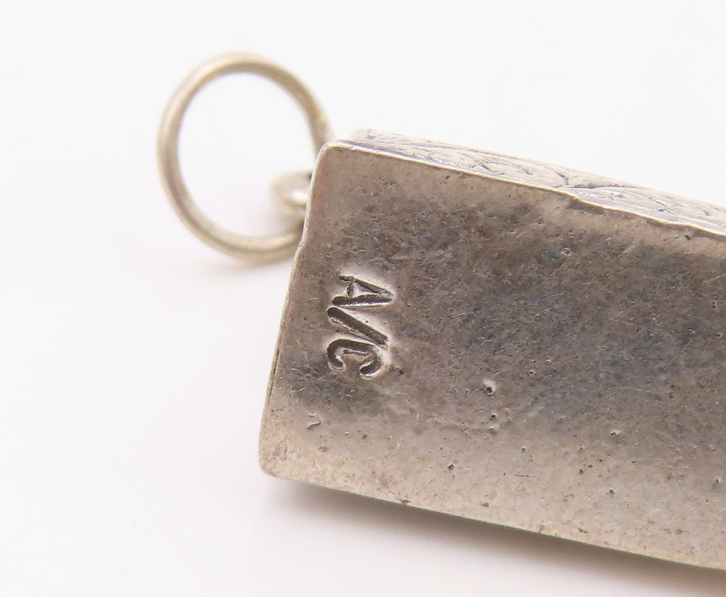925 Sterling Silver  Vintage Shiny Swirl Detailed Iron Pendant  PT16091