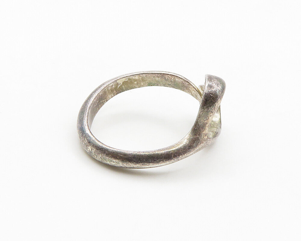 925 Sterling Silver  Vintage Dark Tone Love Heart Band Ring Sz 4.5  RG19380