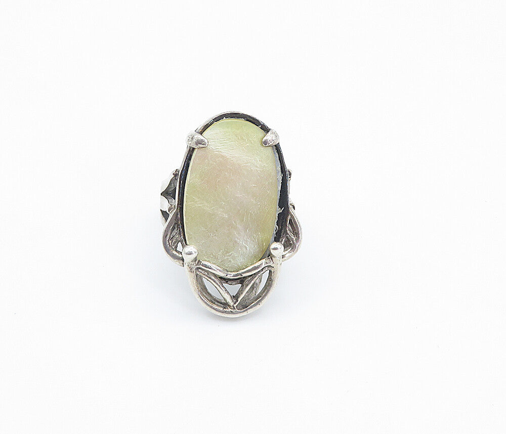 925 Sterling Silver  Vintage Mother Of Pearl Oval Cocktail Ring Sz 8  RG8409