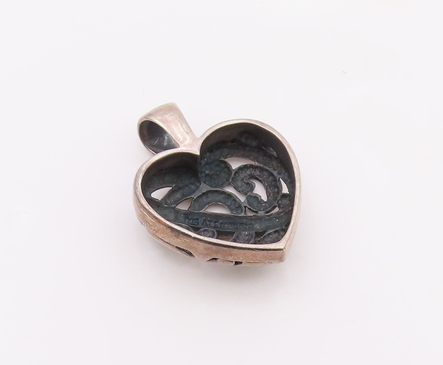 925 Sterling Silver  Vintage Swirl Detail Open Love Heart Pendant  PT19890