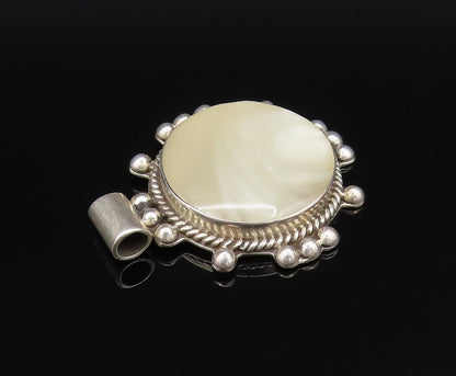 MEXICO 925 Silver  Vintage Beaded & Rope Edge White Agate Pendant  PT21725