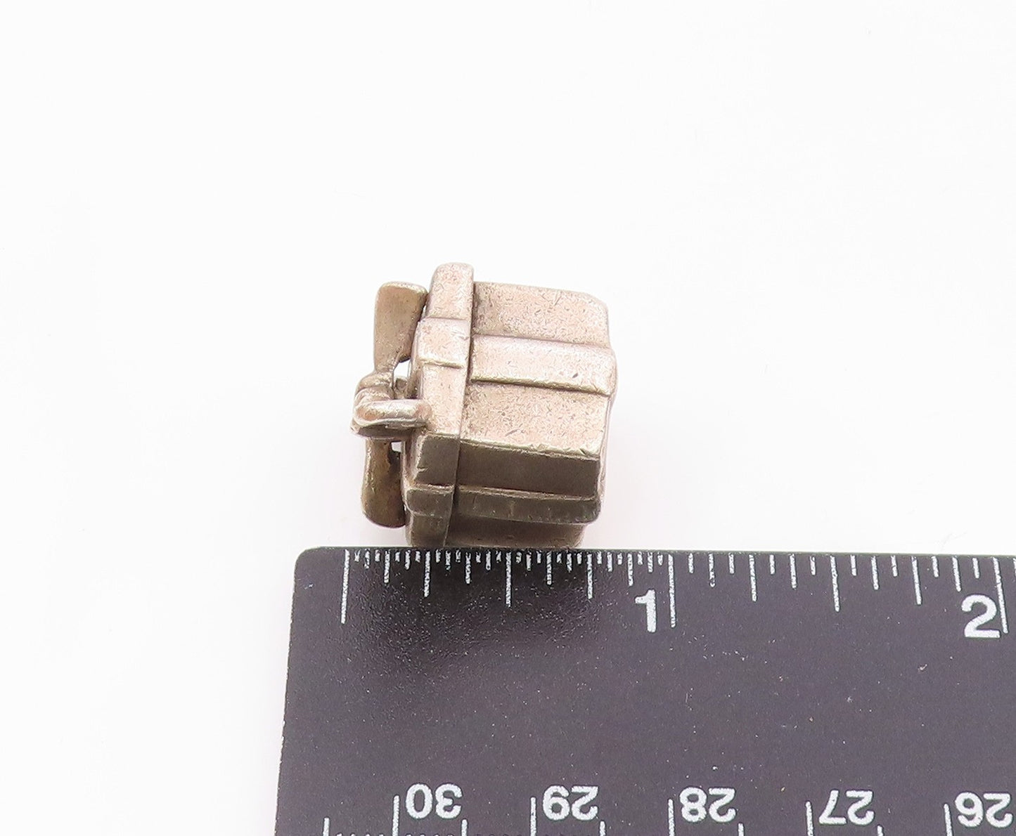 925 Sterling Silver  Vintage Sculpted Wrapped Gift Box Pendant  PT20206