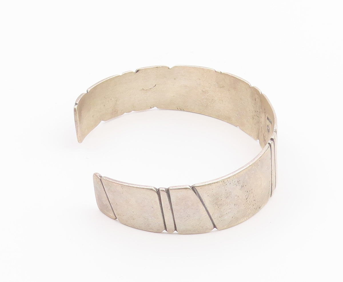 DESIGNER 925 Silver  Vintage Shiny Pattern Tapered Cuff Bracelet  BT9231