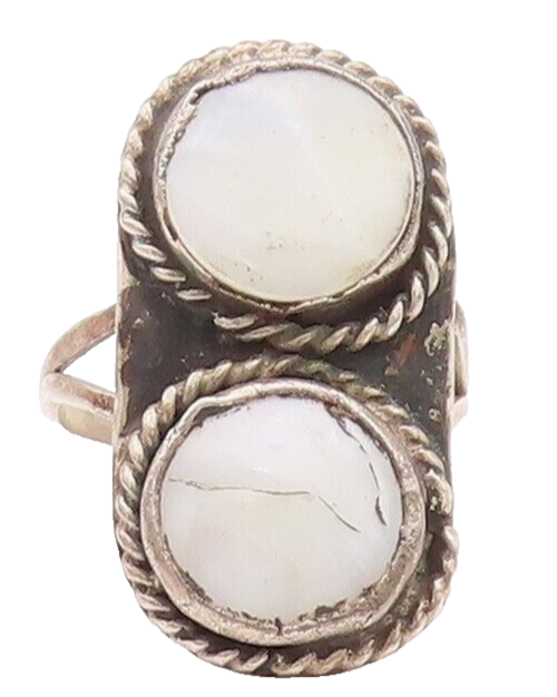 925 Sterling Silver Vintage Ring Southwestern Mother Of Pearls Sz 7.5 RG28620