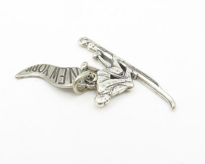 925 Sterling Silver  Vintage Skiing Person New York Sports Pendant  PT9083