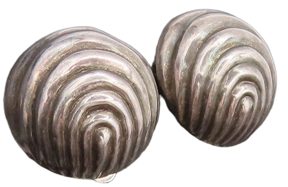 925 Sterling Silver  Vintage Brutalist Line Design Puffed Earrings  EG12631