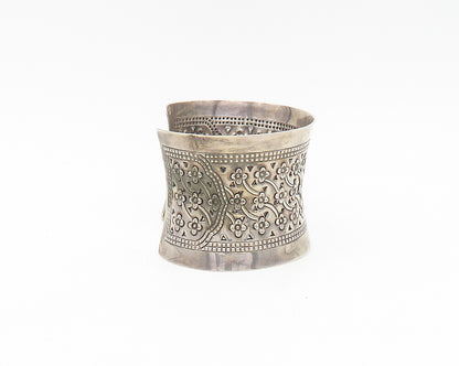 925 Sterling Silver  Vintage Flower Patterned Dark Tone Cuff Bracelet  BT7318