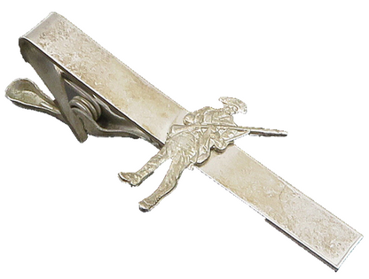 925 Sterling Silver  Vintage Shiny Army Solider With Rifle Tie Clip  TR3262