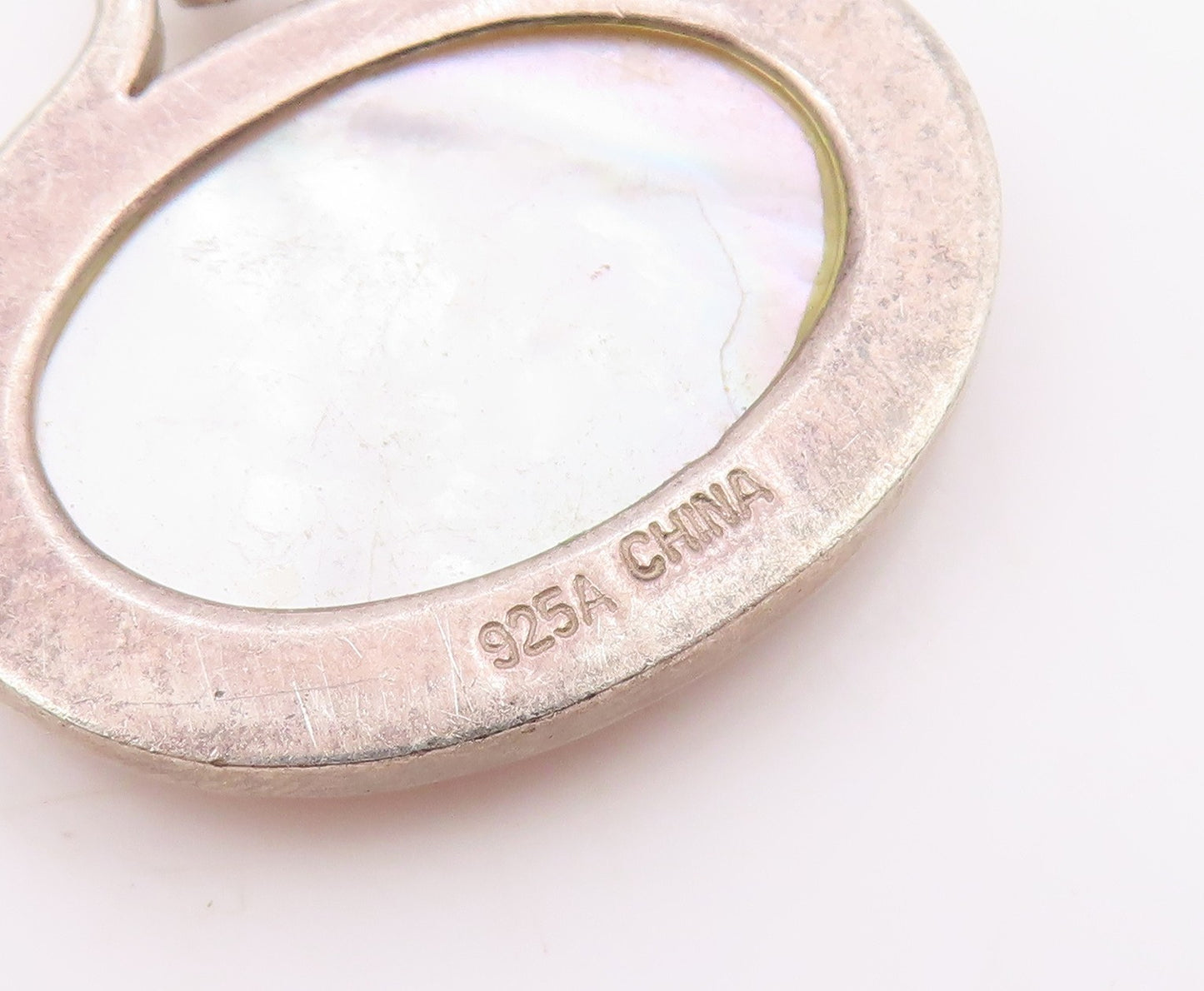 925 Sterling Silver  Vintage Mother Of Pearl Two Sided Oval Pendant  PT15687