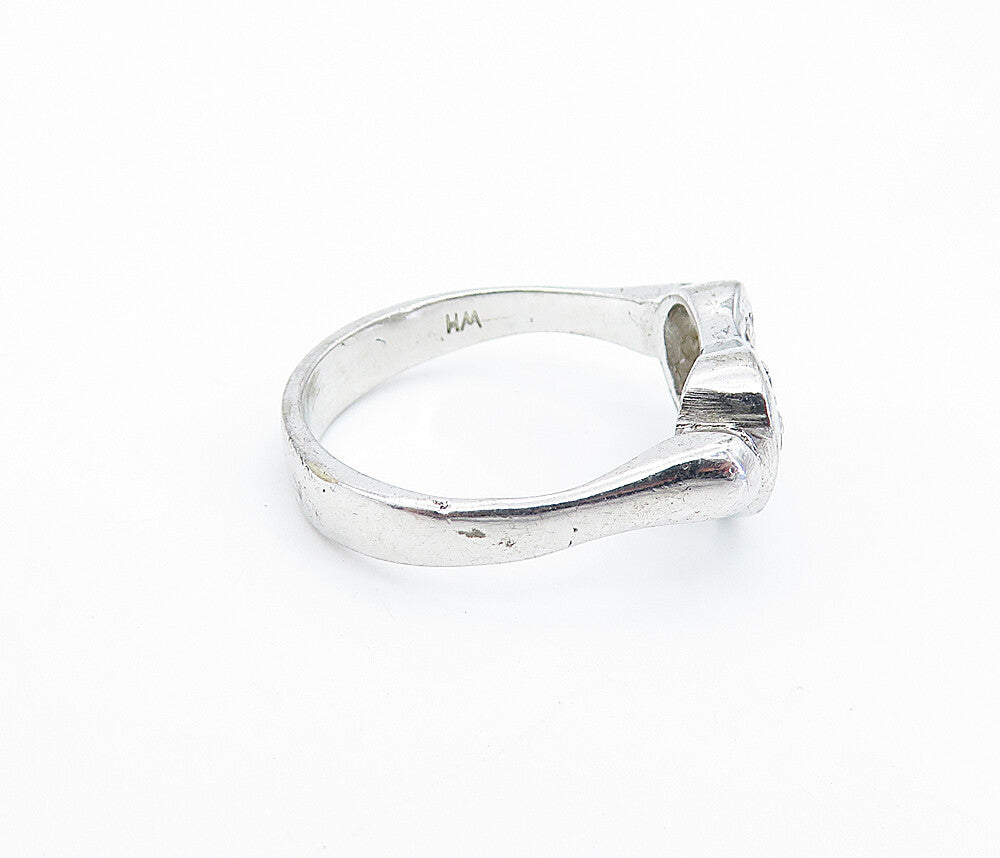 925 Sterling Silver  Vintage Topaz Love Heart Shiny Band Ring Sz 8.5  RG7163
