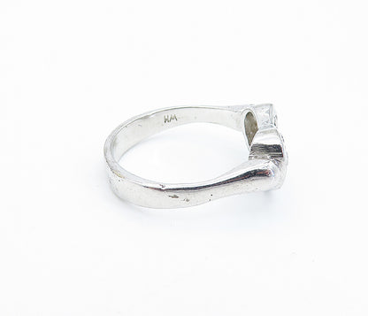 925 Sterling Silver  Vintage Topaz Love Heart Shiny Band Ring Sz 8.5  RG7163