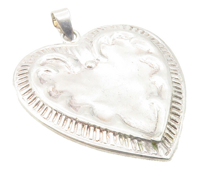 925 Sterling Silver  Vintage Shiny Love Heart Etched Border Pendant  PT9643