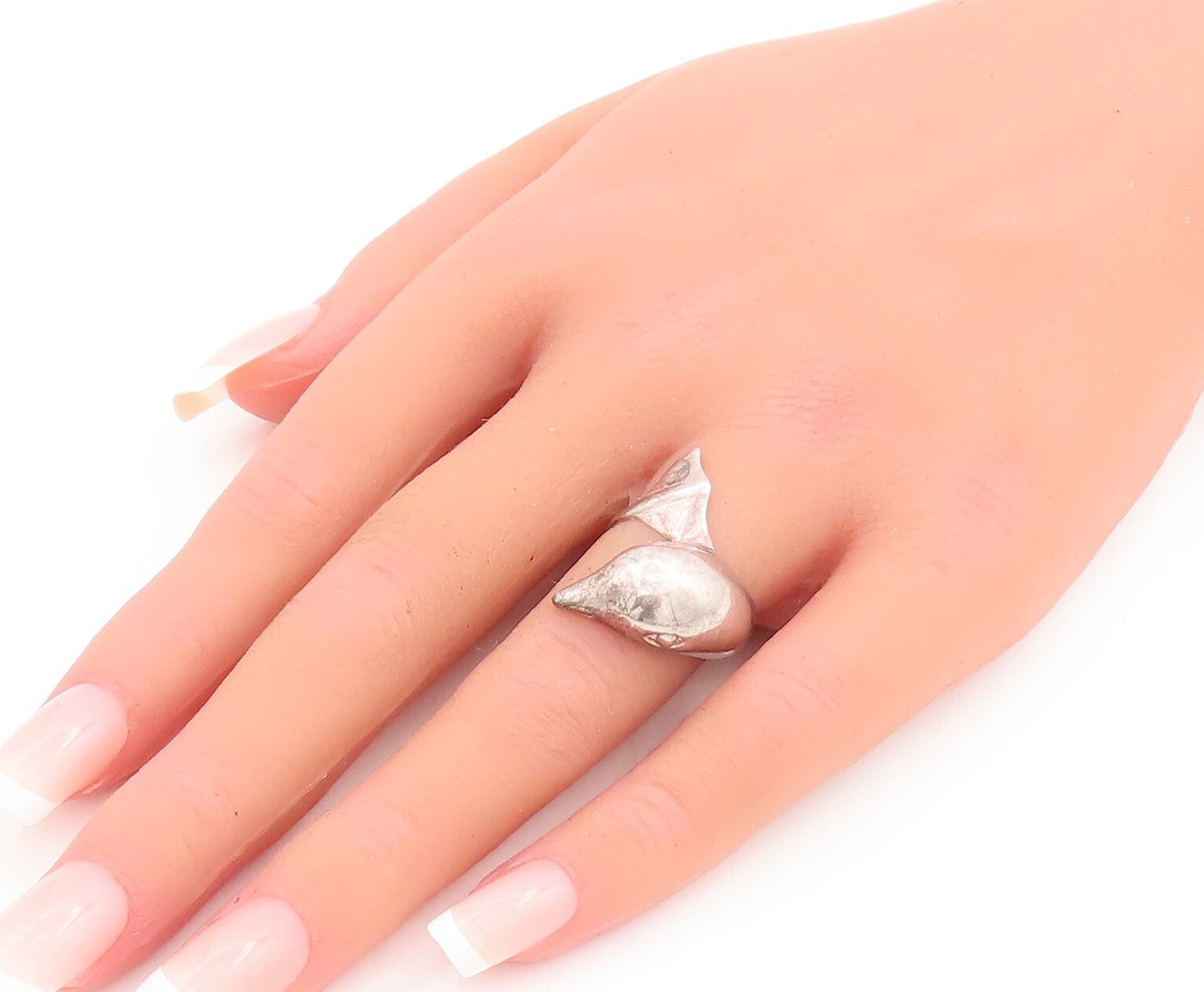 925 Sterling Silver Vintage Ring Solid Puffed Cutout Dolphin  Sz 6.5  RG28704