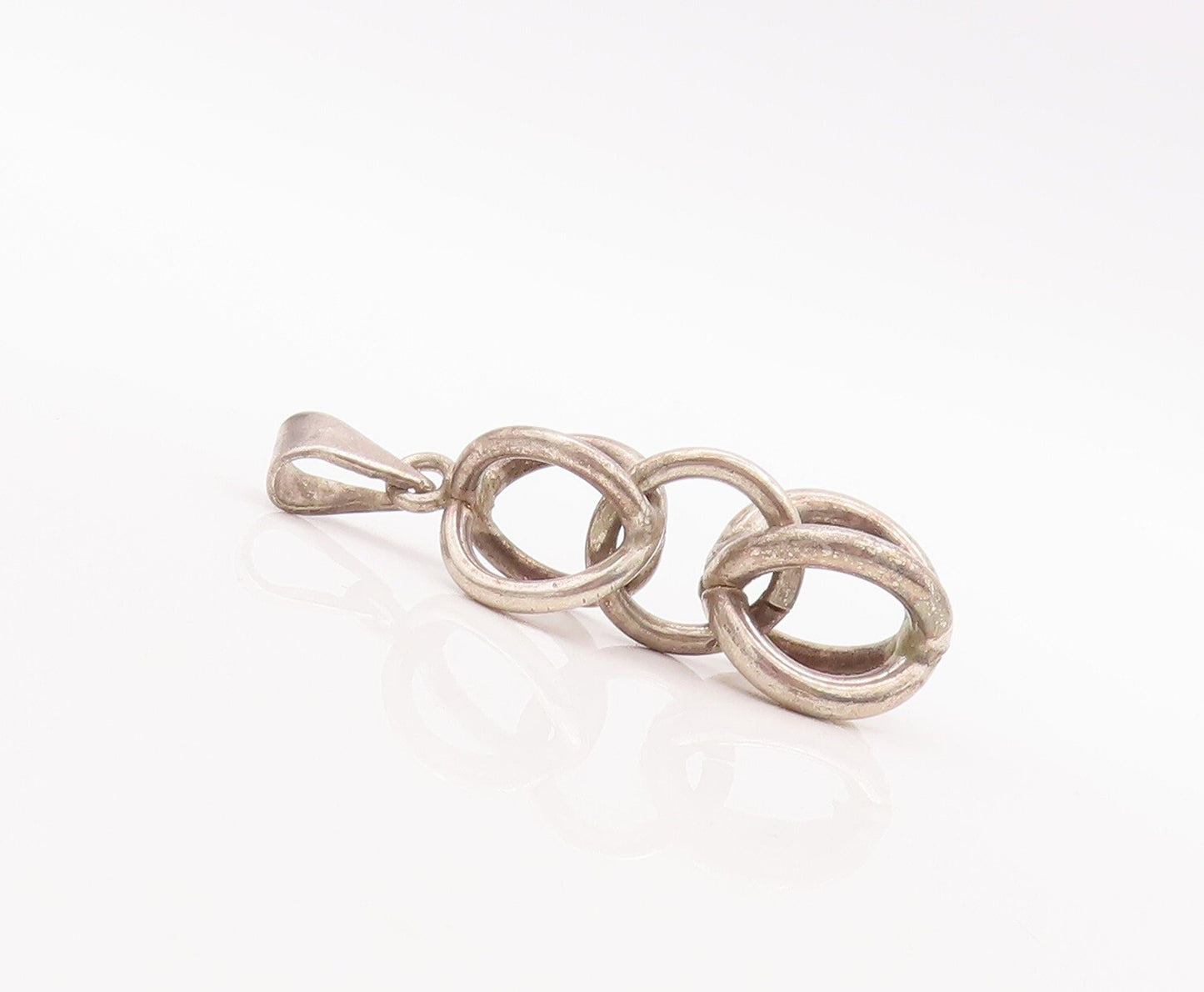 925 Sterling Silver Vintage Pendant Solid Interlocked Cutout Rings PT23429