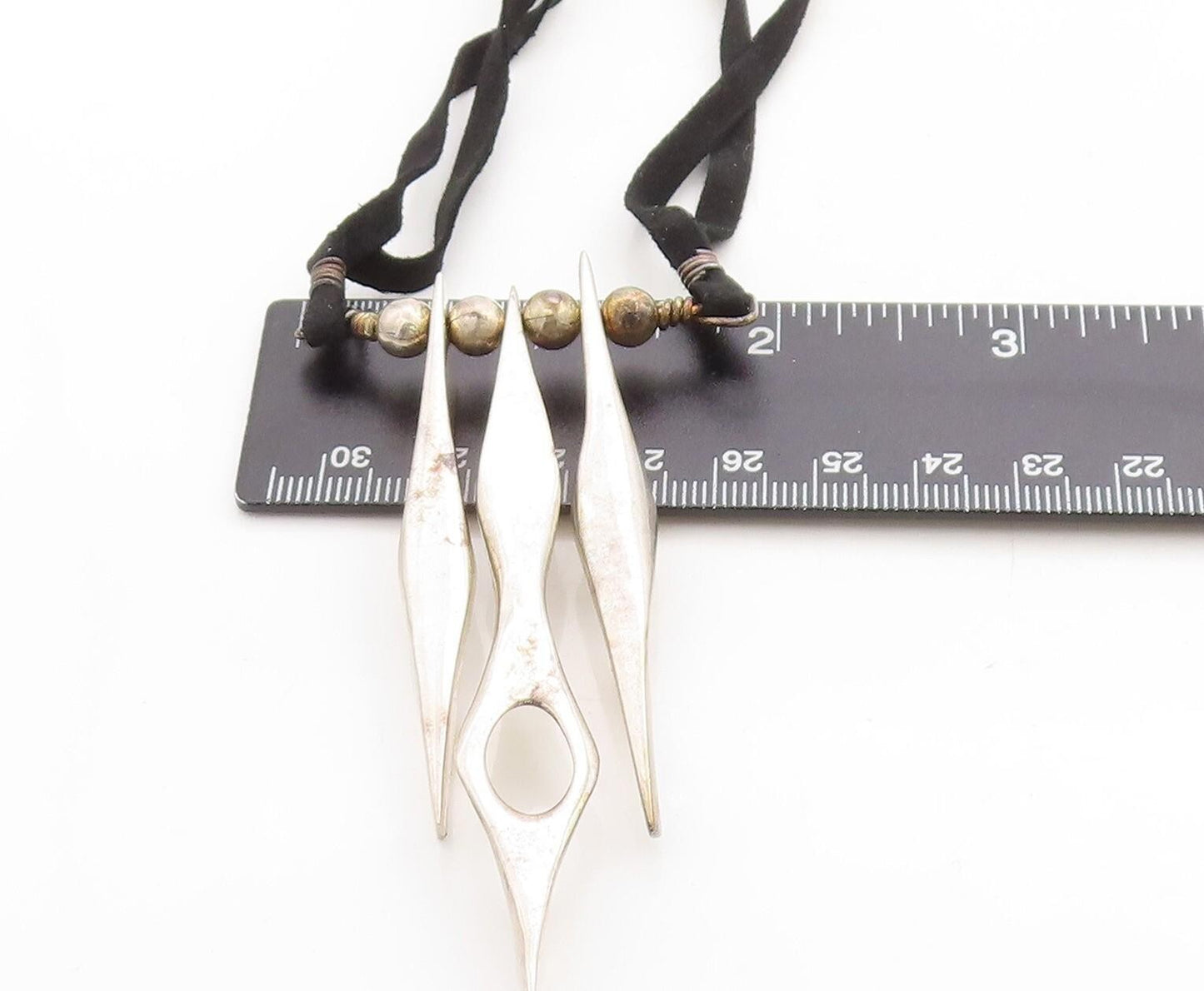 ISRAEL 925 Sterling Silver  Vintage Shiny Modernist Suede Necklace  NE1381