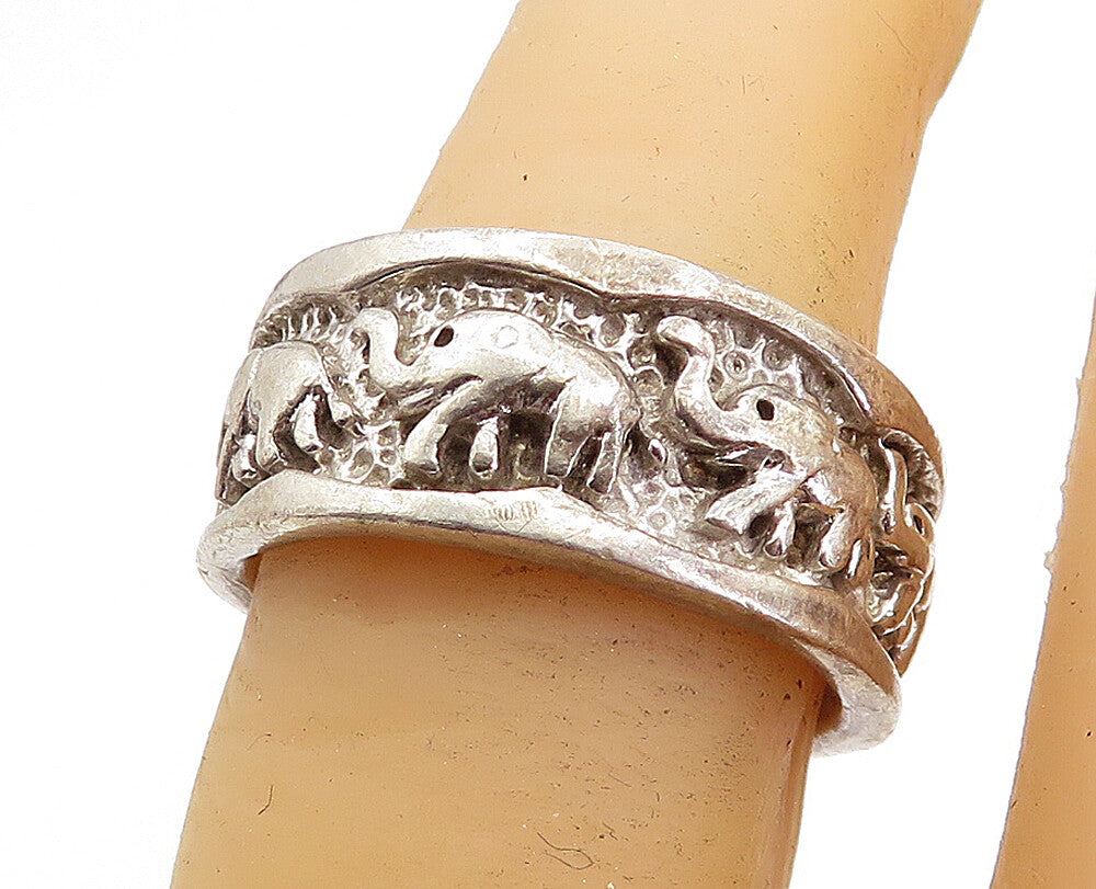 925 Sterling Silver Vintage Raised Elephant Pattern Band Ring Sz 6.5 RG4884