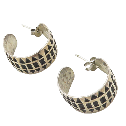 925 Sterling Silver Vintage Oxidized Pattern J Hoop Earrings EG9277