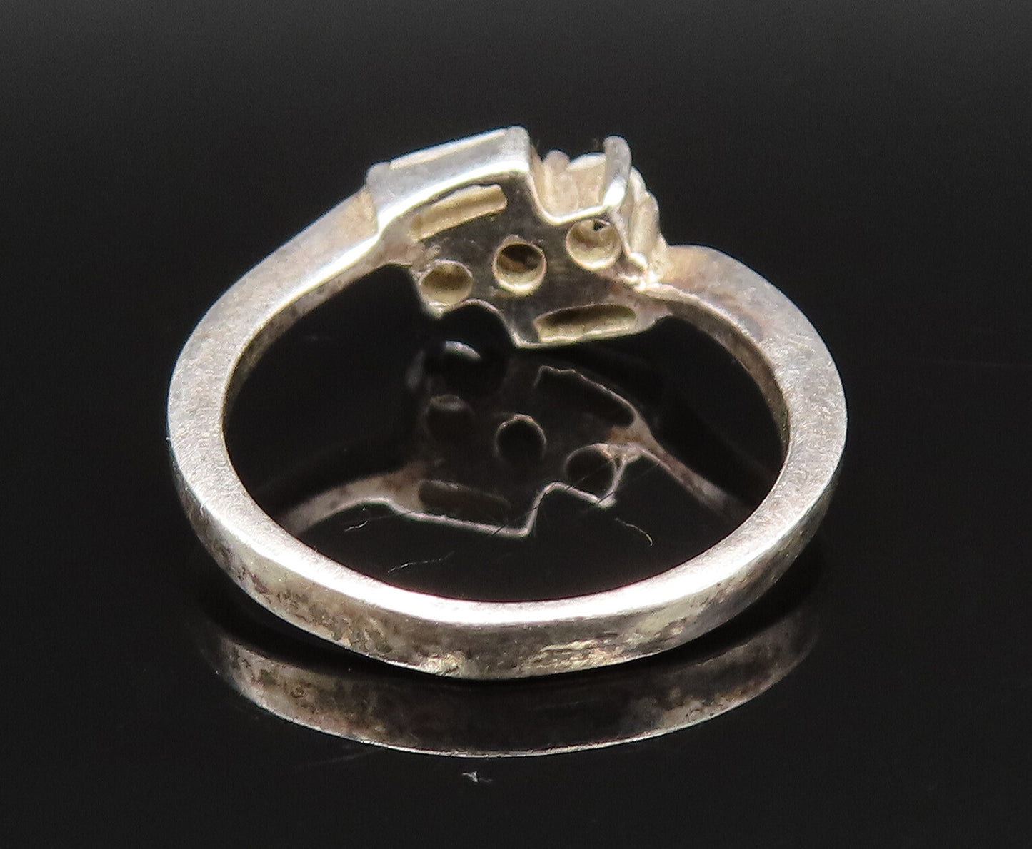925 Silver  Vintage Dainty Cubic Zirconia & Spinel Bypass Ring Sz 5.5  RG24919