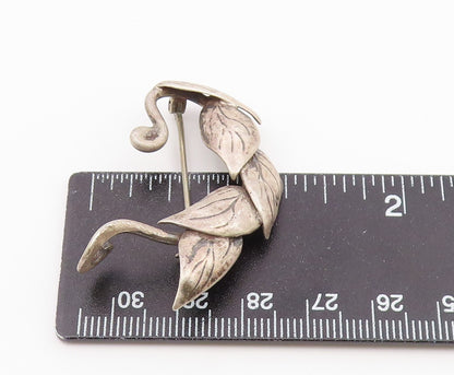 925 Sterling Silver  Vintage Etched Vine Leaf Brooch Pin  BP9475