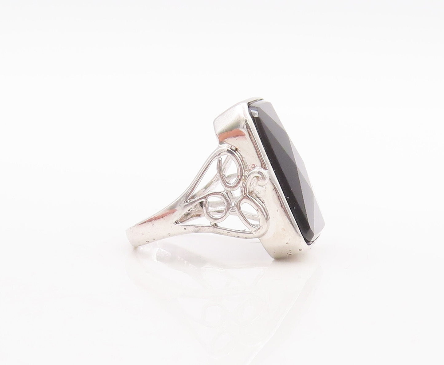 925 Sterling Silver Vintage Ring Rectangle Onyx Carved Neck  Sz 6  RG29540