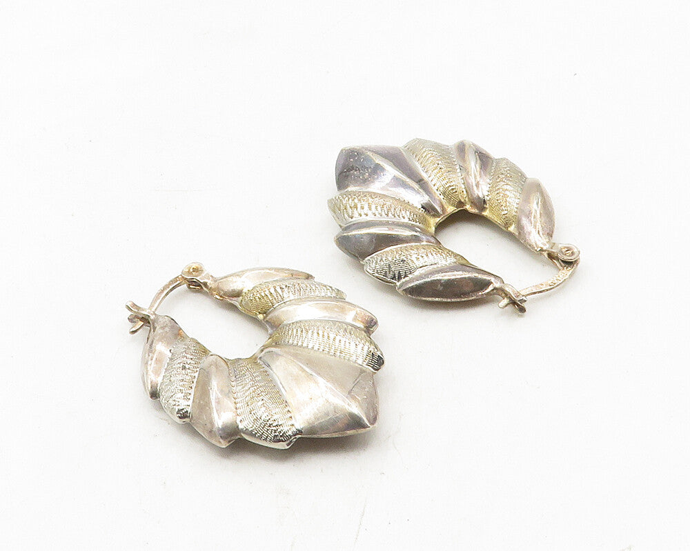 925 Sterling Silver  Vintage Shiny Hollow Scalloped Hoop Earrings  EG5165