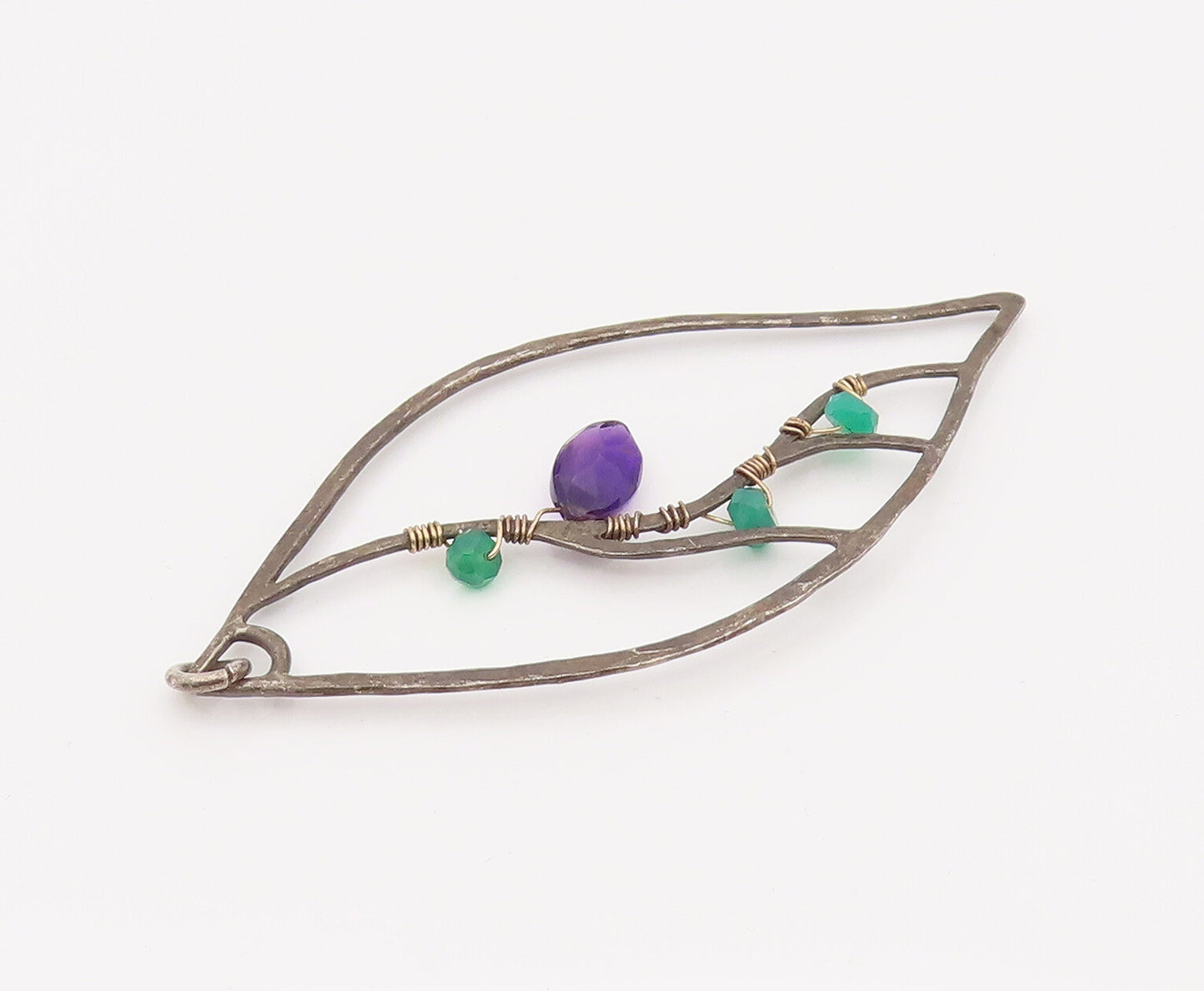 925 Silver  Vintage Leaf  Cutout & Wired Amethyst & Emerald Pendant  PT22214
