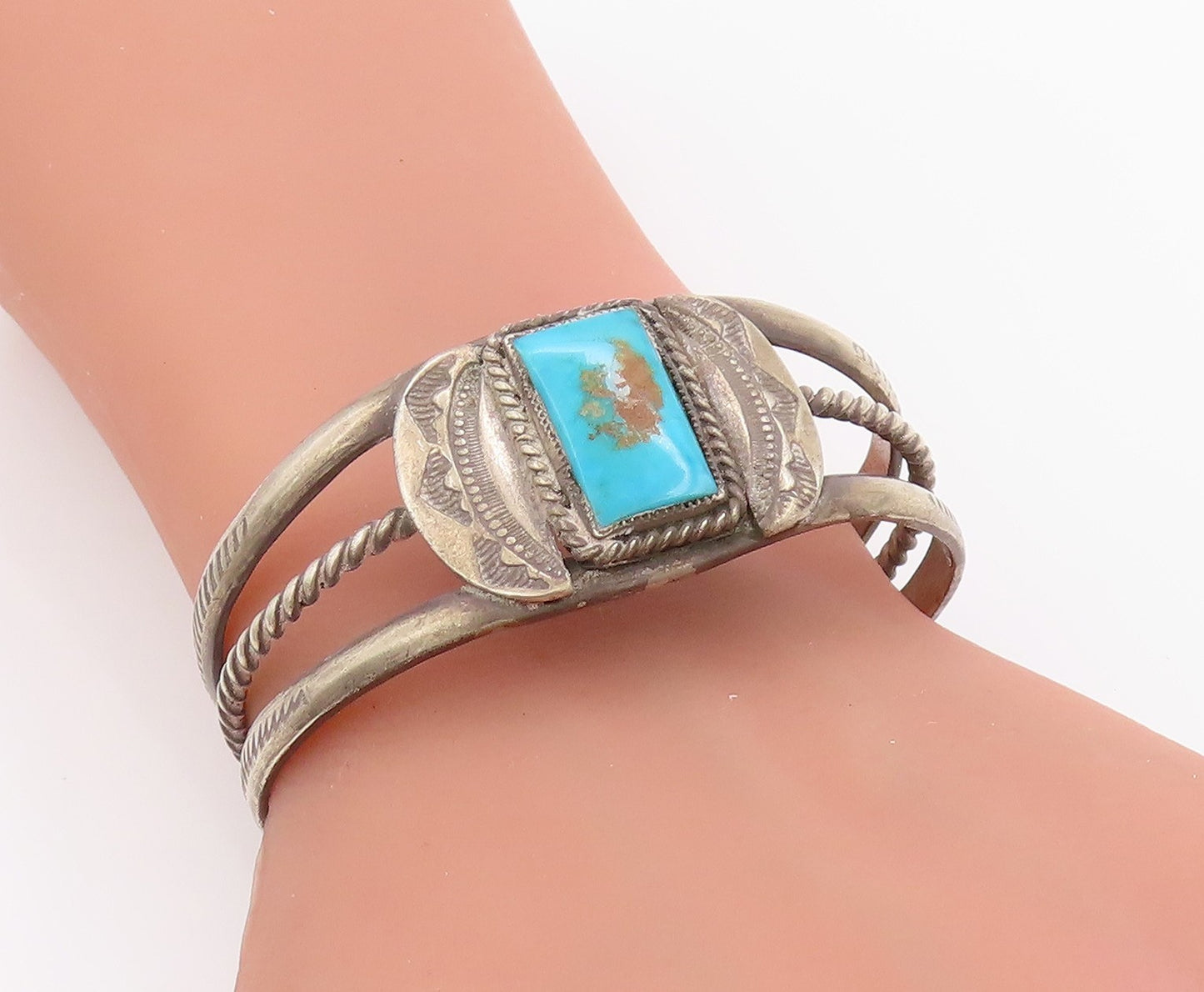 925 Sterling Silver Vintage Bracelet NAVAJO Blue Turquoise Etched Cuff  BT11373