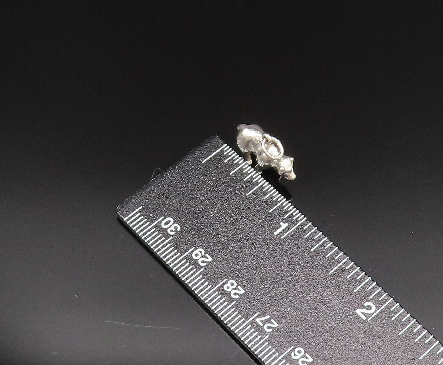 925 Sterling Silver  Vintage Sculpted Polar Bear Charm Pendant  PT20959