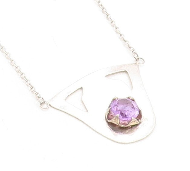 925 Sterling Silver  Vintage Amethyst Cutout Pendant Chain Necklace  NE1857