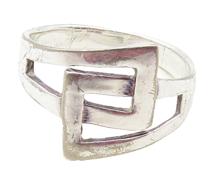 925 Sterling Silver  Shiny Interlocked Square Design Band Ring Sz 6  RG9431