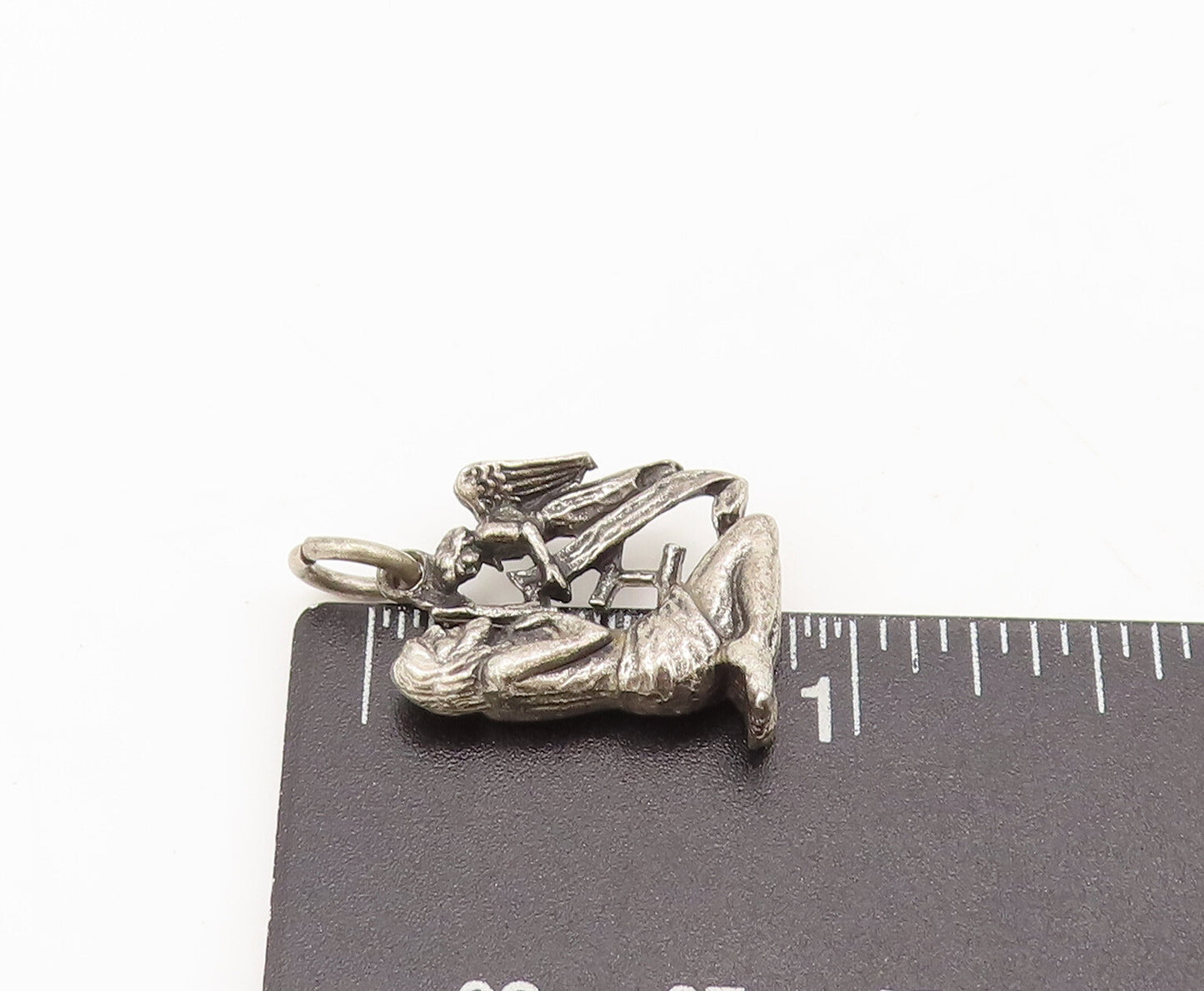 925 Sterling Silver  Vintage Religious Praying Man And Angle Pendant  PT22384