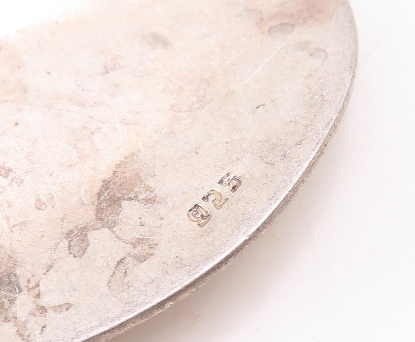 925 Sterling Silver Vintage Pendant Dark Tone Antique Design Carved   PT23731