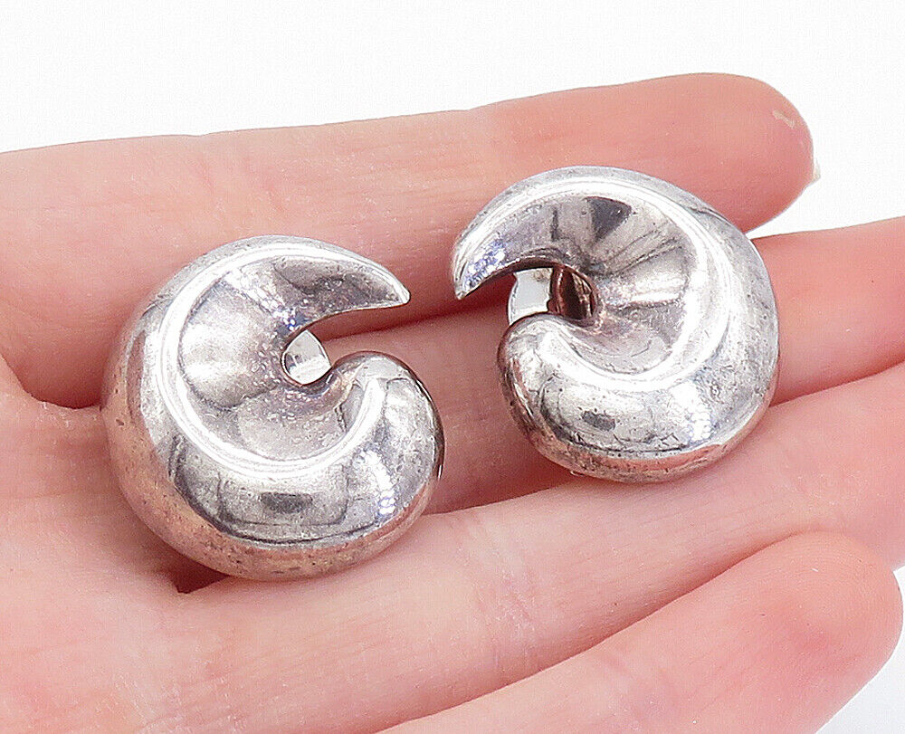 925 Sterling Silver  Vintage Shiny Hollow Swirl Non Pierce Earrings  EG2735