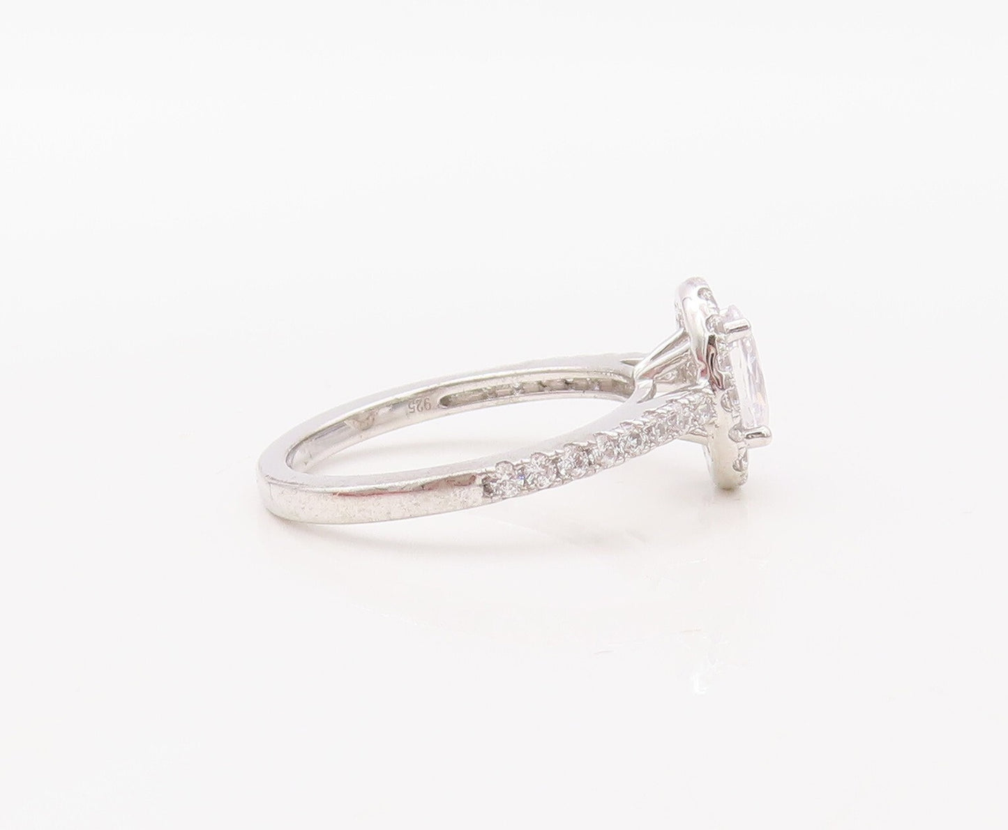 925 Sterling Silver Vintage Ring Oval Cut & Halo CZ Band  Sz 7  RG30781