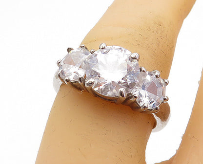 925 Sterling Silver  Vintage Cubic Zirconia 3 Stone Band Ring Sz 7  RG4083