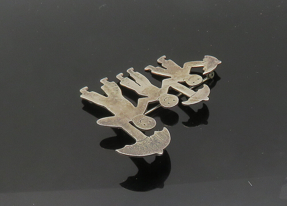 MEXICO 925 Sterling Silver  Vintage Family With Umbrellas Brooch Pin  BP8364