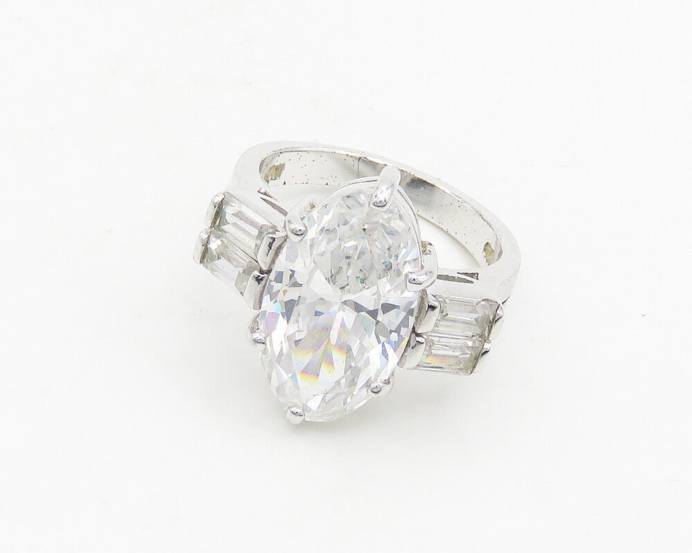 925 Sterling Silver  Sparkling Cubic Zirconia Cocktail Ring Sz 8  RG18550