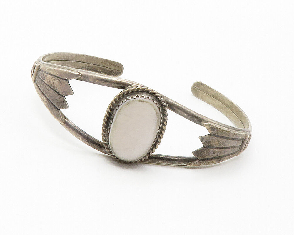 NAVAJO 925 Sterling Silver  Vintage Mother Of Pearl Cuff Bracelet  BT5764