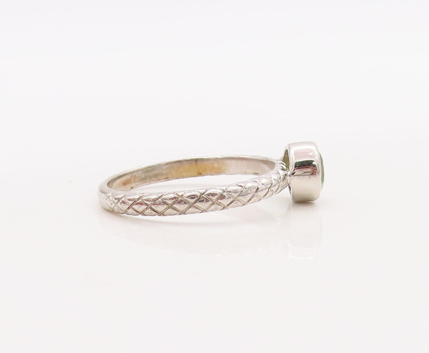 925 Sterling Silver Vintage Ring Carved Stackable Peridot Inlay  Sz 8  RG29853
