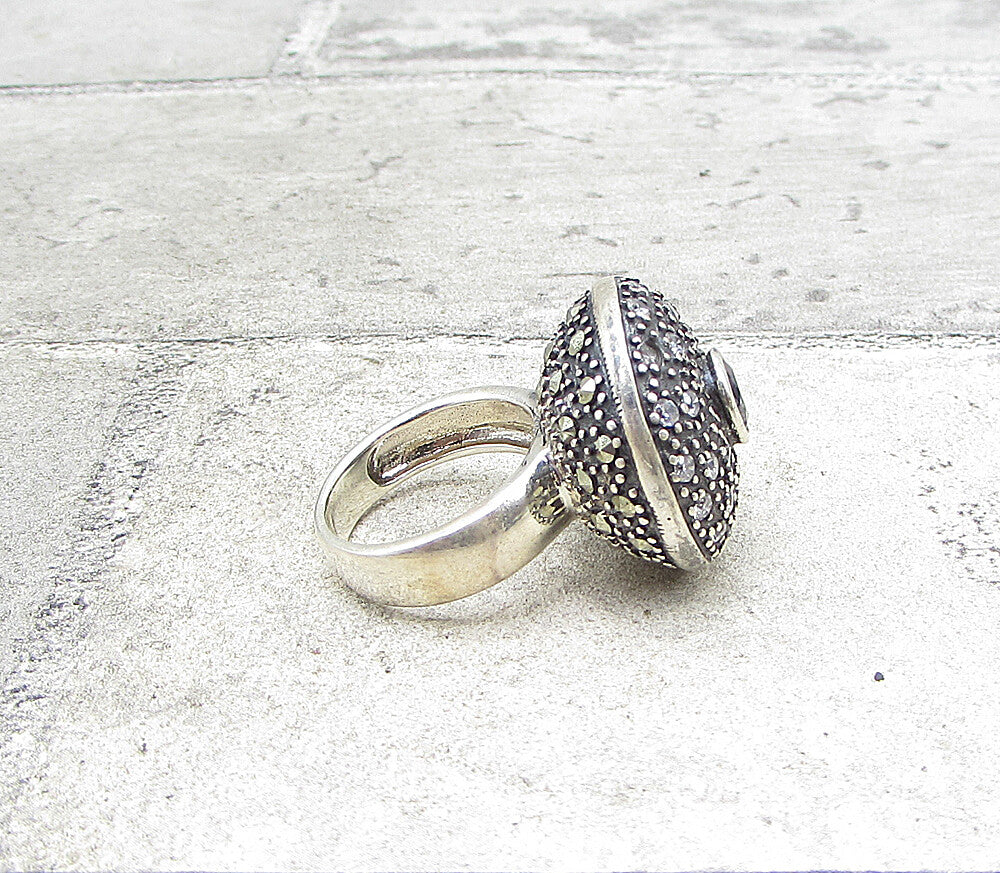 925 Silver  Sapphire Cubic Zirconia & Marcasite Round Shield Ring Sz 6  RG1582