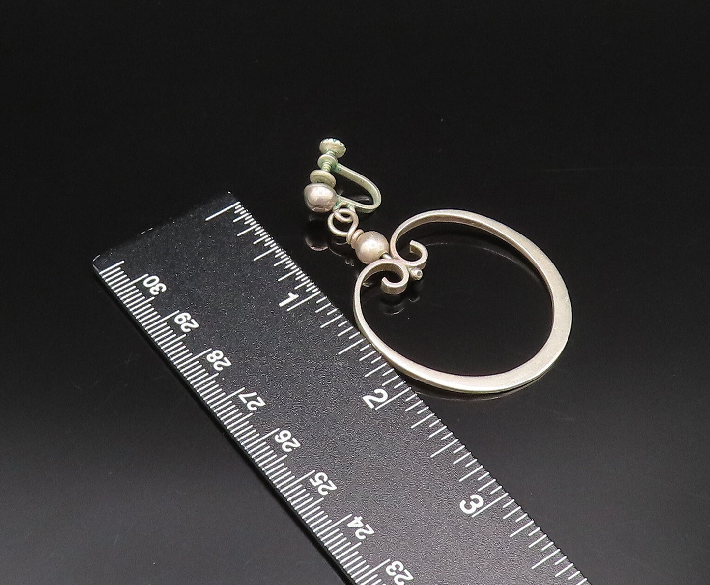 925 Silver  Vintage Swirled Circle & Bead Ball Screw Back Earrings  EG12212