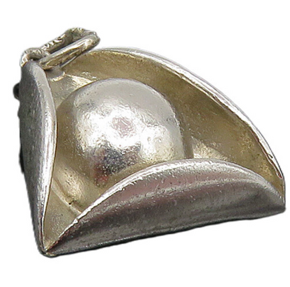 925 Sterling Silver  Vintage Shiny Smooth Petite Hat Motif Pendant  PT7369