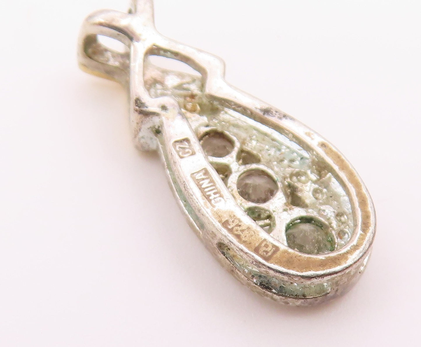 925 Sterling Silver  Vintage Petite Topaz 2 Tone Crossed Bail Pendant  PT18838