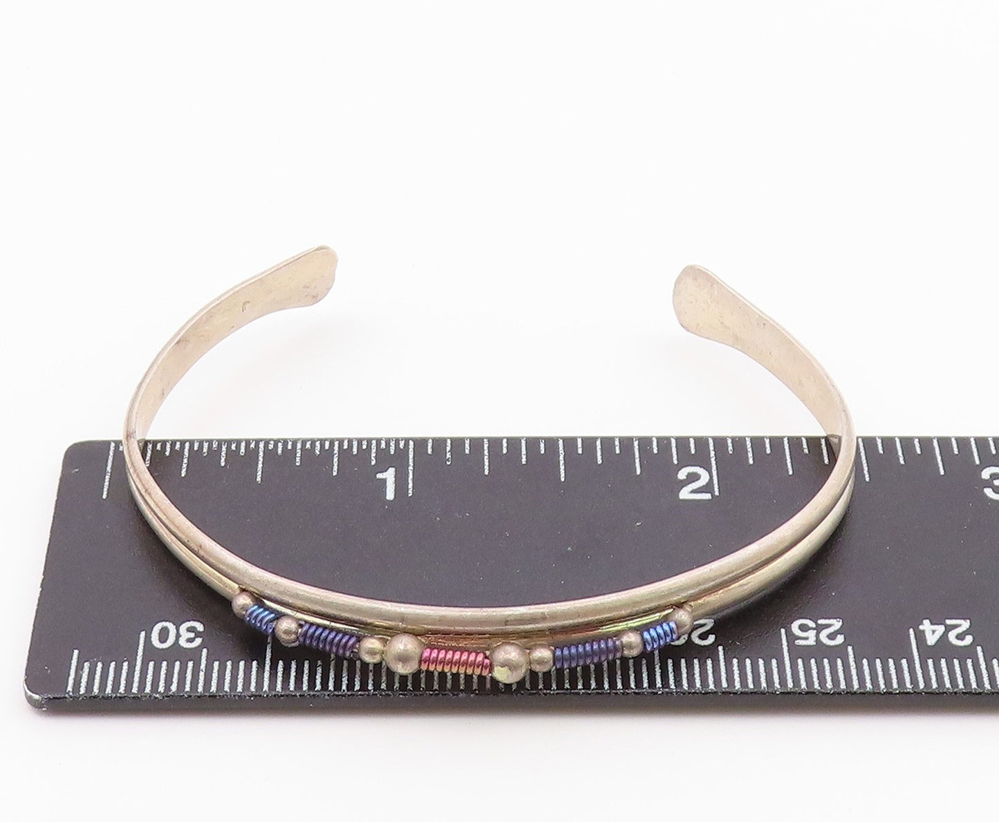 925 Sterling Silver  Vintage Wire Twist Detail Petite Cuff Bracelet  BT8487