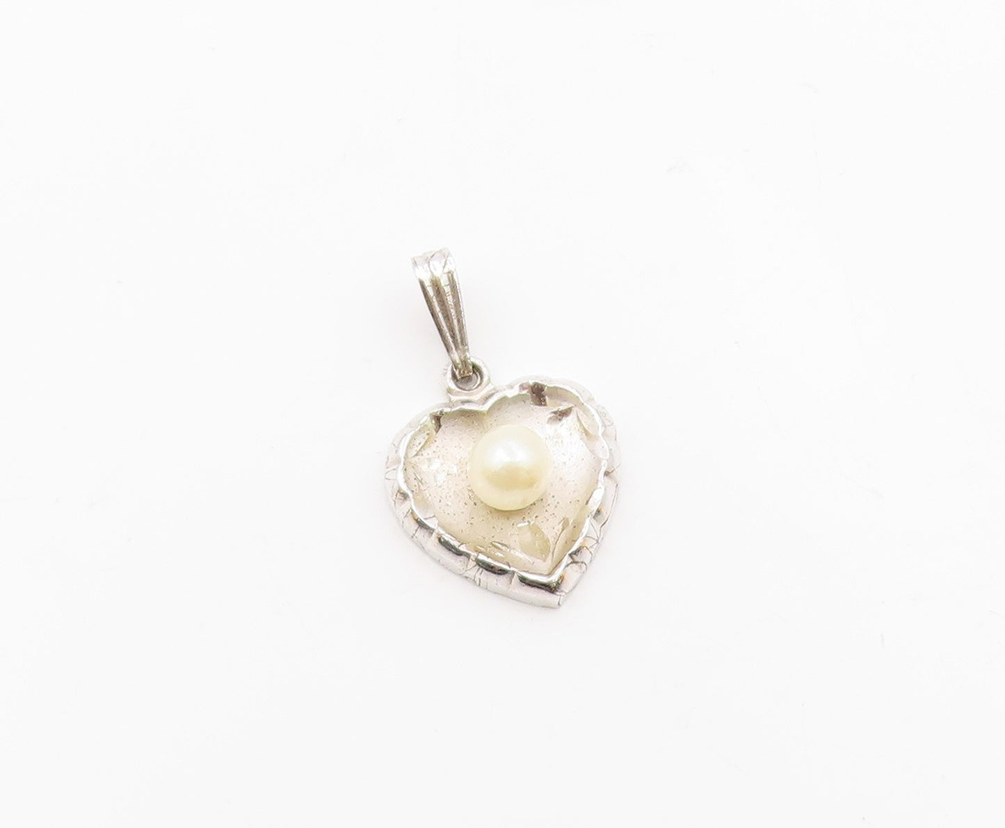 925 Sterling Silver  Vintage Cultured Pearl Concave Love Heart Pendant PT21154