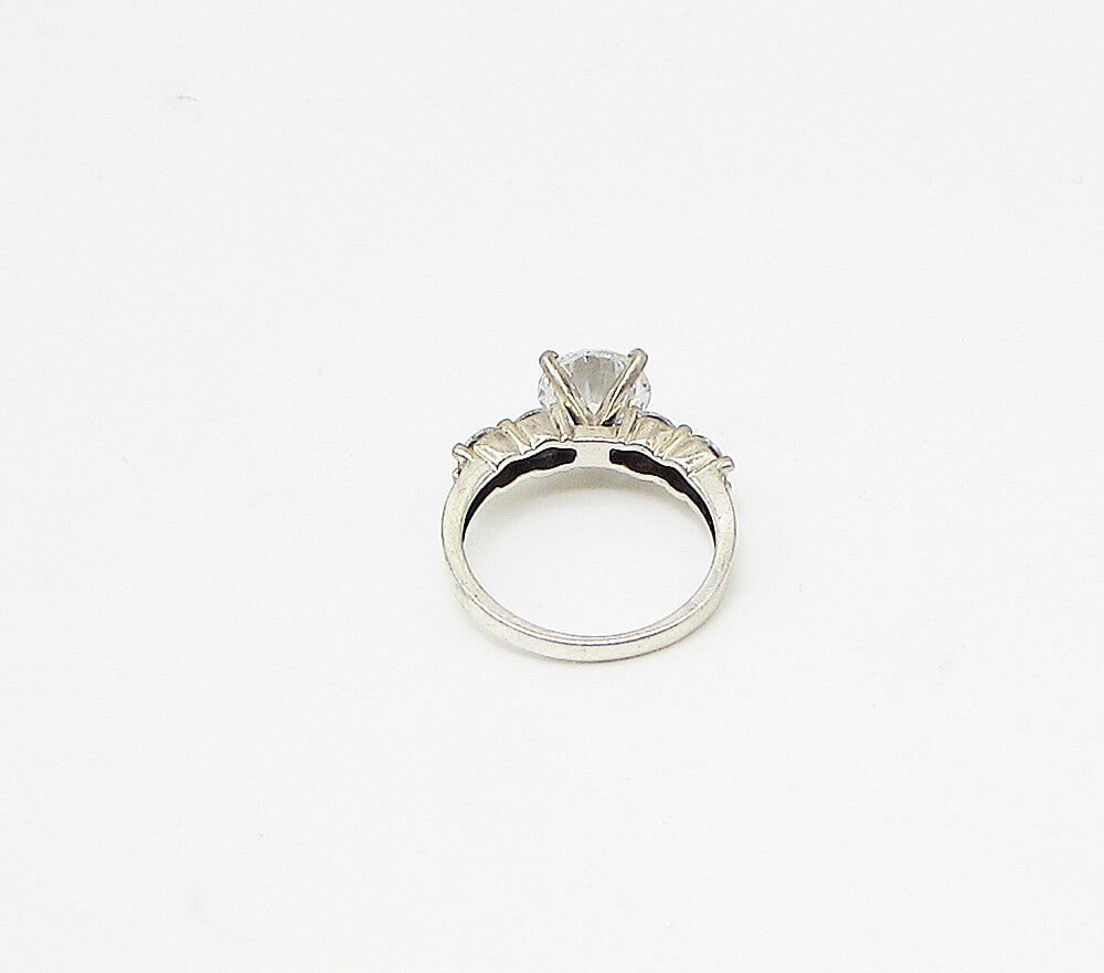 925 Sterling Silver  Faceted White Cubic Zirconia Band Ring Sz 6  RG3249