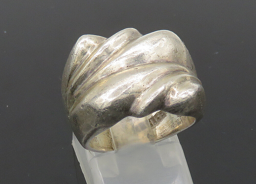 MEXICO 925 Sterling Silver  Vintage Sculpted Shiny Band Ring Sz 6  RG21942